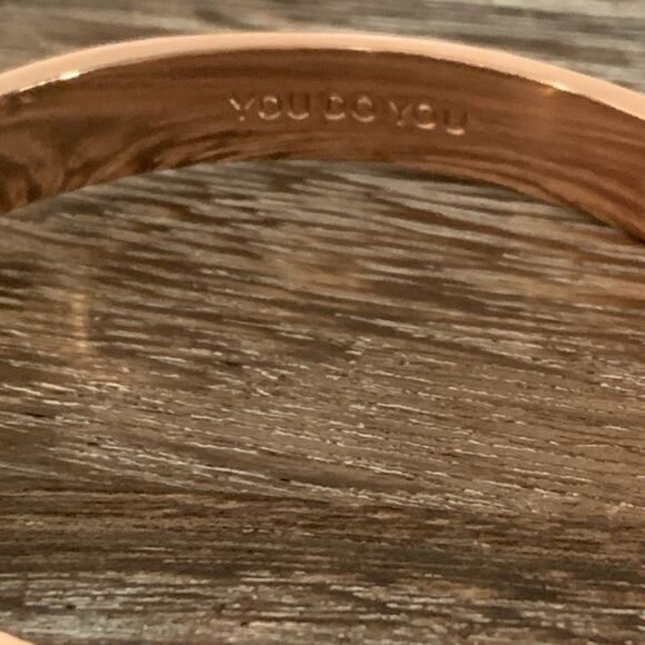 Stella & Dot Small Rebel Bangle Bracelet Rose Gold "You Do You" Quote Hinge NWOT - Picture 11 of 16